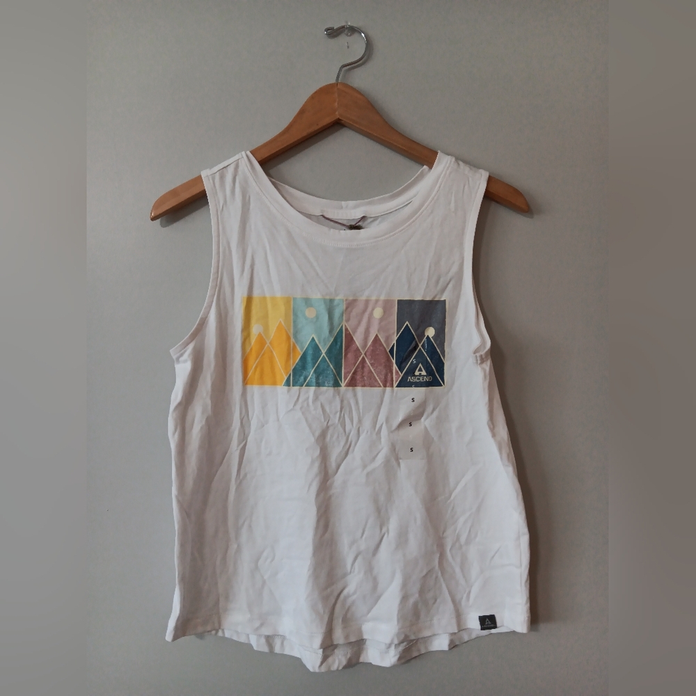 Ascend Sleeveless Tank Top